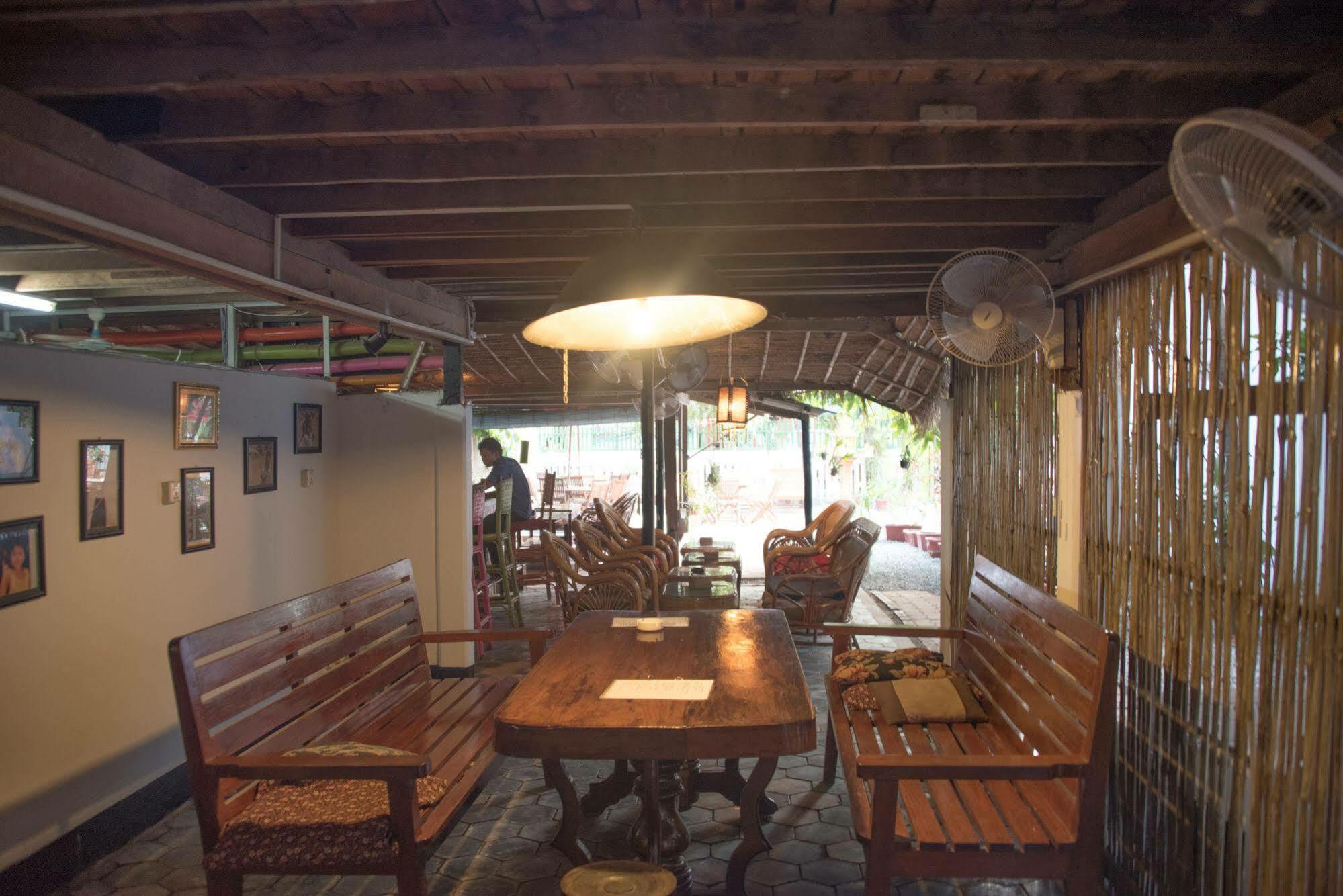 Five Rose Siem Reap Hostel Eksteriør bilde